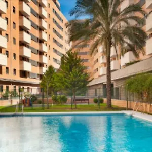 Keywise Perfect Location Next To Maria Zambrano Station, , ,pool And Free Parking Malaga
