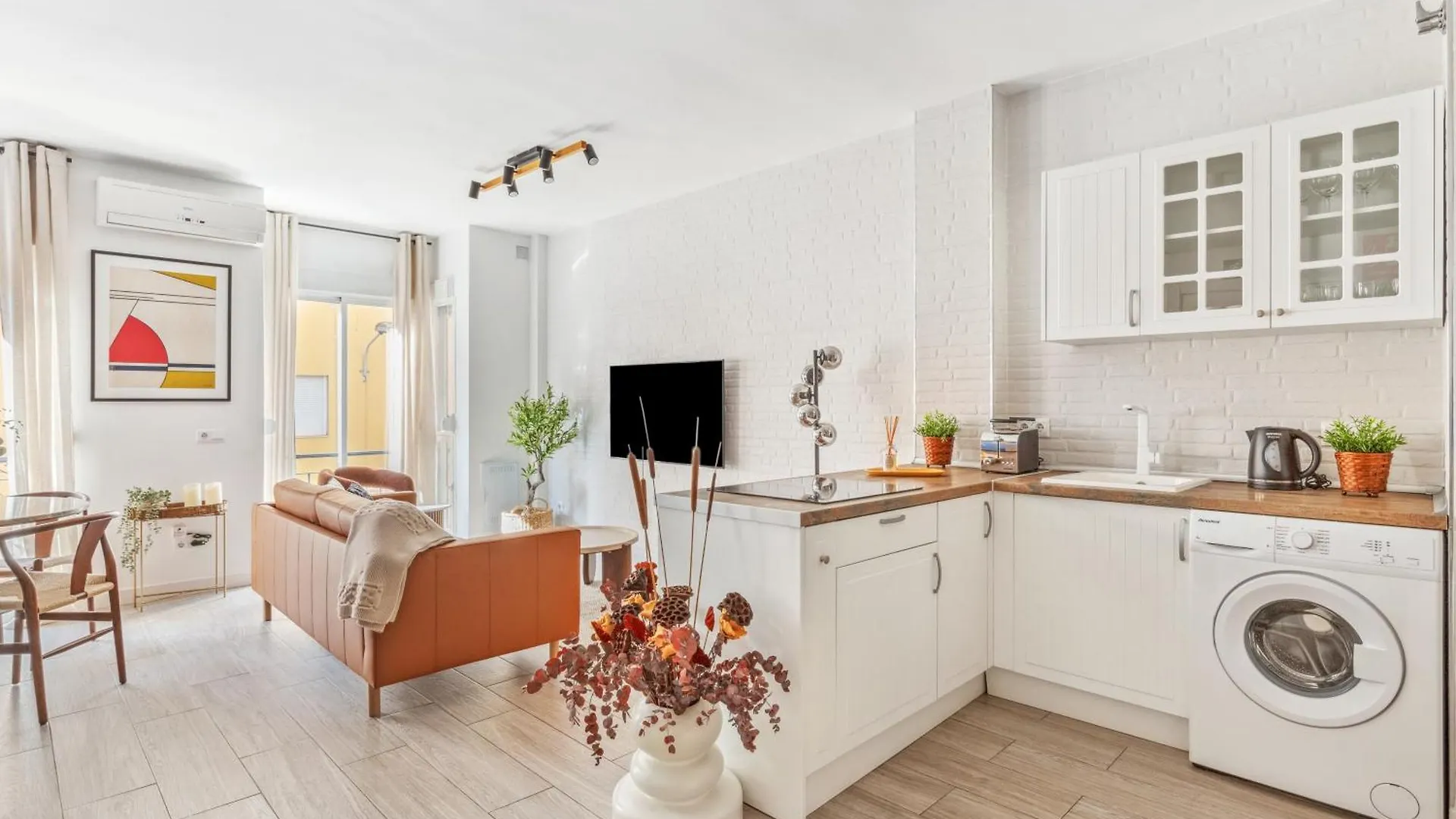 Epidemia & Quite Bedrooms By Ele Apartments Malaga