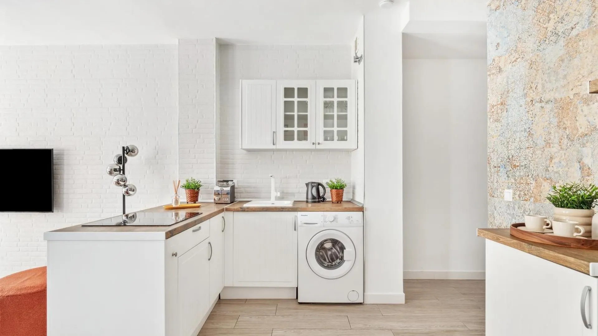 Epidemia & Quite Bedrooms By Ele Apartments Malaga